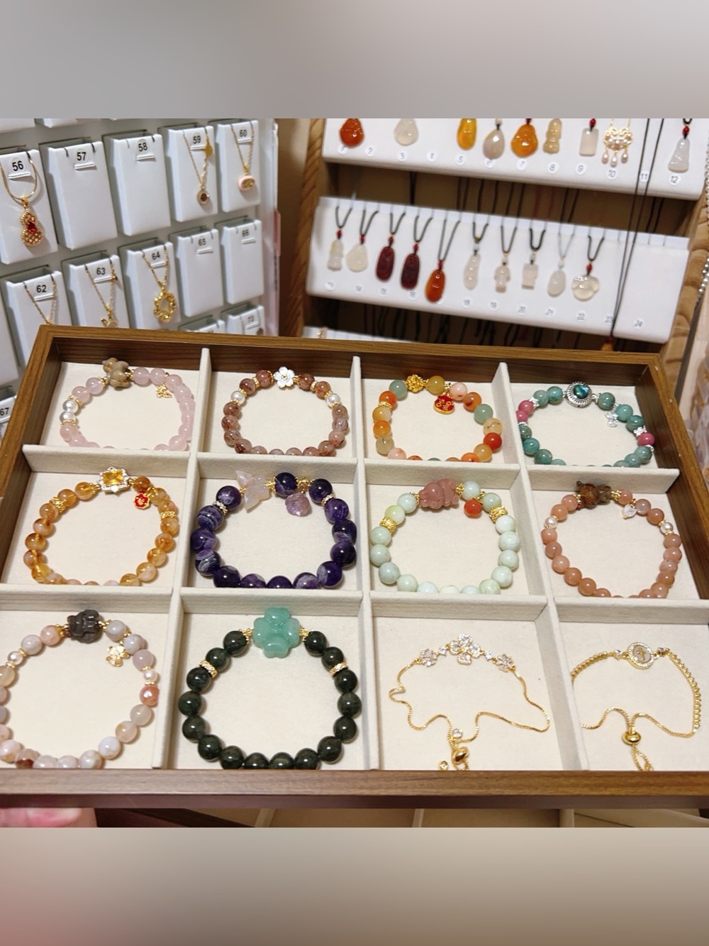 （06-09）Handmade bracelets for live show